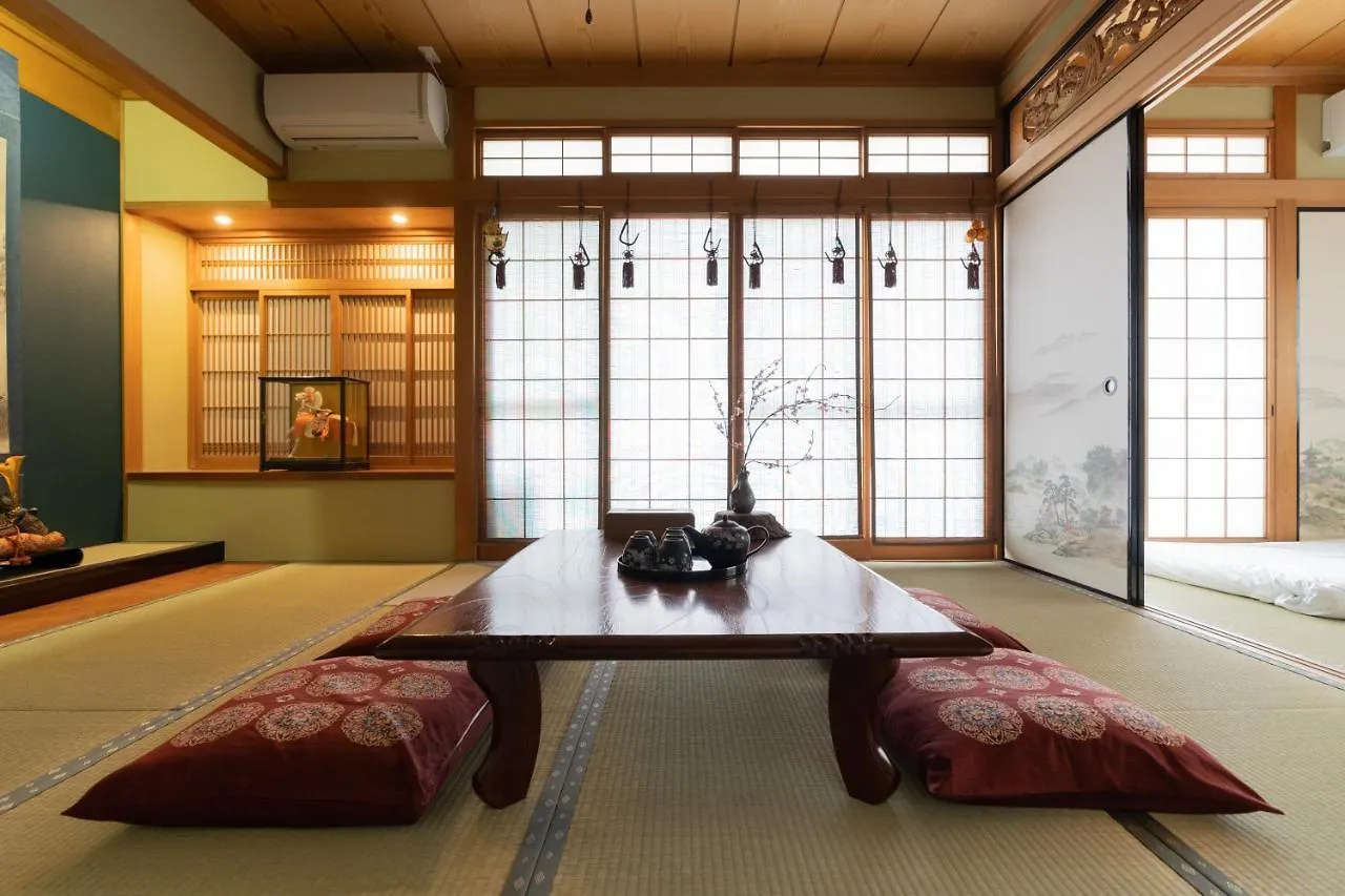 桜inn-通天閣403 Osaka 0*,  Japón